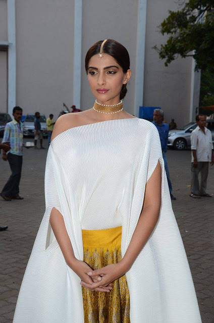 Sonam Kapoor Stills In White Dress 5
